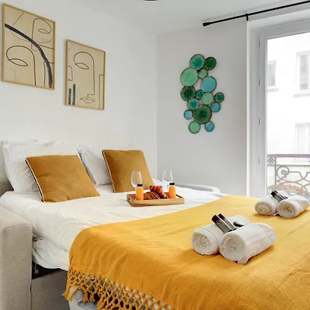 Eastern Au Coeur Du Marais Apartment